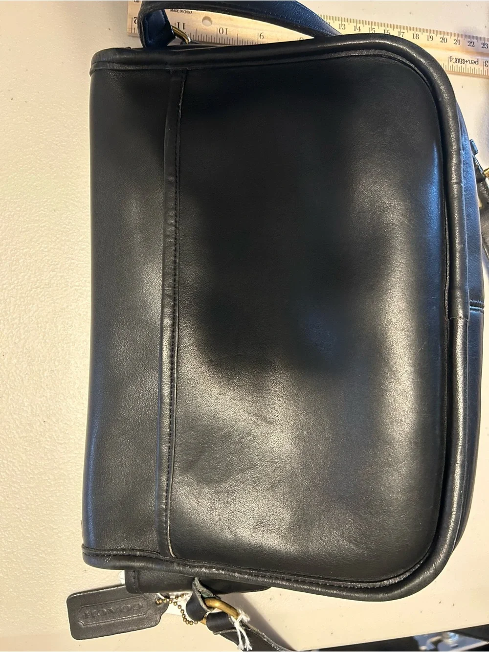 N/A sleek black